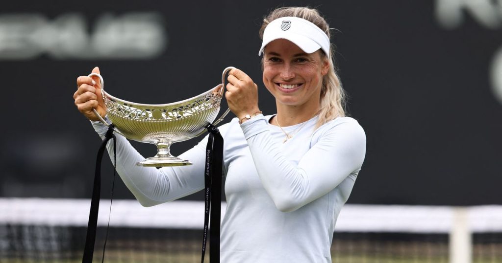 Putintseva topples Tomljanovic in Birmingham for first grass title