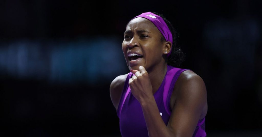 Gauff topples Swiatek at WTA Finals to secure semifinal spot